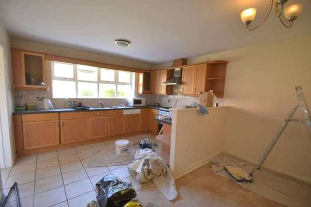  Image of 7 bedroom Detached house to rent in Quarry Gardens Leatherhead KT22 at Quarry Gardens  Leatherhead, KT22 8UE