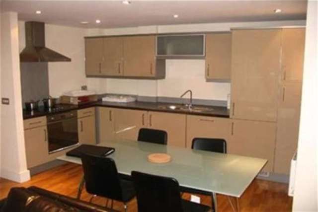  Image of 2 bedroom Flat to rent in Close Newcastle upon Tyne NE1 at Newcastle upon Tyne, NE1 3RF