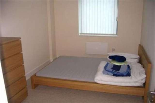  Image of 2 bedroom Flat to rent in Close Newcastle upon Tyne NE1 at Newcastle upon Tyne, NE1 3RF