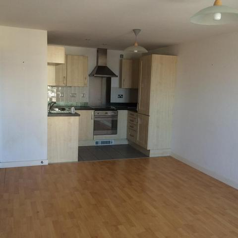  Image of 2 bedroom Apartment for sale in Queens Dock Avenue Hull HU1 at 55 Queens Dock Avenue  Hull, HU1 3DR