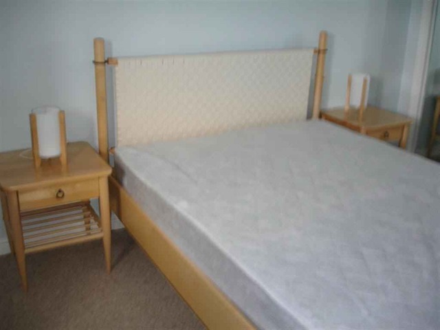  Image of 3 bedroom Flat to rent in Queens Crescent Livingston EH54 at Eliburn West Lothian West Lothian, EH54 8EF