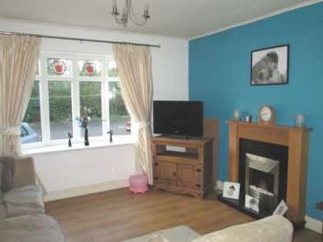  Image of 3 bedroom Semi-Detached house for sale in Queensway Oldbury B68 at Queensway  Oldbury, B68 0HH