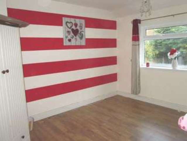  Image of 3 bedroom Semi-Detached house for sale in Queensway Oldbury B68 at Queensway  Oldbury, B68 0HH