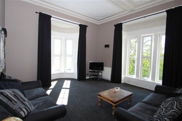  Image of 2 bedroom Flat to rent in Racecourse View Ayr KA7 at Ayr South Ayrshire South Ayrshire, KA7 2TS