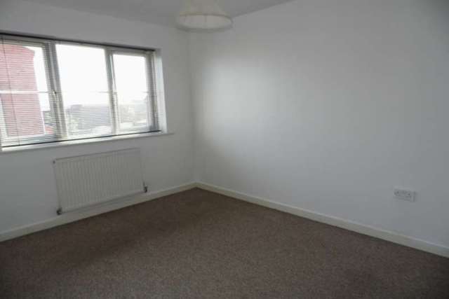  Image of 3 bedroom Terraced house to rent in Rands Lane Armthorpe Doncaster DN3 at RANDS LANE ARMTHORPE DONCASTER, DN3 3DY