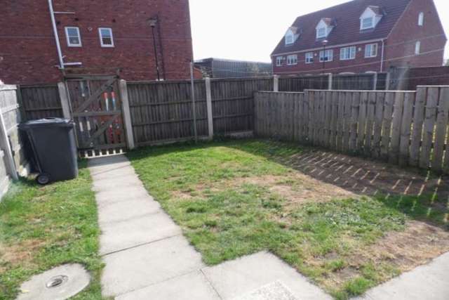  Image of 3 bedroom Terraced house to rent in Rands Lane Armthorpe Doncaster DN3 at RANDS LANE ARMTHORPE DONCASTER, DN3 3DY