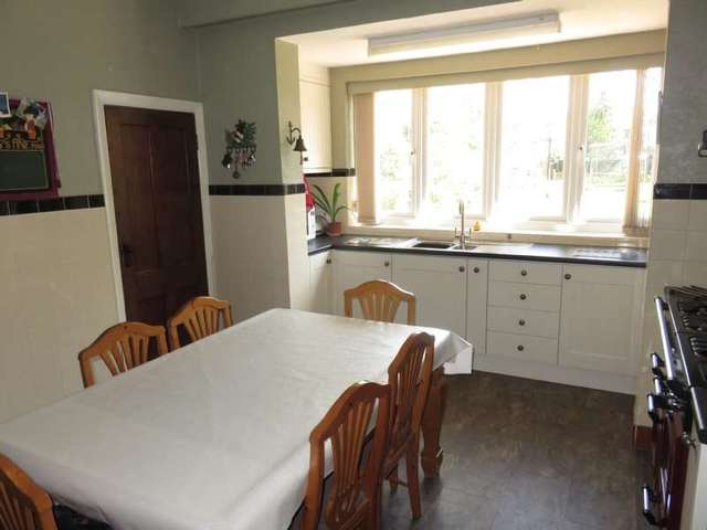  Image of 4 bedroom Detached house for sale in Ravenscroft Road Willenhall WV12 at Willenhall, WV12 4LW