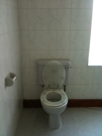  Image of 2 bedroom Terraced house to rent in Recreation Place Leeds LS11 at Recreation Place  Leeds, LS11 0AN