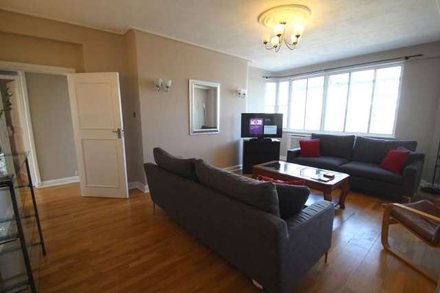  Image of 3 bedroom Apartment to rent in Adelaide Road London NW3 at Adelaide Road  London, NW3 5ED