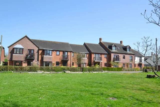  Image of 2 bedroom Flat for sale in Deweys Lane Ringwood BH24 at Ringwood, BH24 1EP