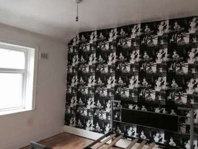  Image of 4 bedroom Semi-Detached house to rent in Ripon Avenue Huddersfield HD2 at Ripon Avenue  Huddersfield, HD2 2QP