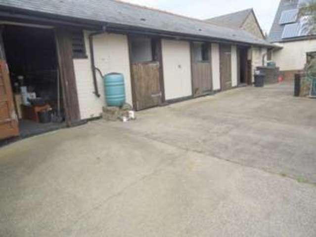  Image of 5 bedroom Detached house for sale in Rogerstone Newport NP10 at Newport NP10 9GR Newport, NP10 9GR