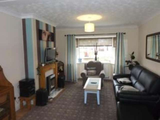  Image of 3 bedroom Semi-Detached house for sale in Roman Bank Mansfield Woodhouse Mansfield NG19 at Mansfield Woodhouse Mansfield Mansfield Woodhouse, NG19 9DF