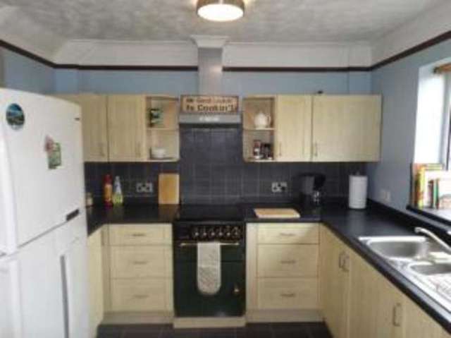  Image of 3 bedroom Semi-Detached house for sale in Roman Bank Mansfield Woodhouse Mansfield NG19 at Mansfield Woodhouse Mansfield Mansfield Woodhouse, NG19 9DF