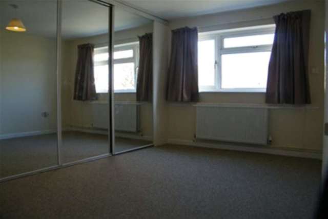  Image of 3 bedroom Detached house to rent in Roman Way Bourton-on-the-Water Cheltenham GL54 at Cheltenham, GL54 2EW