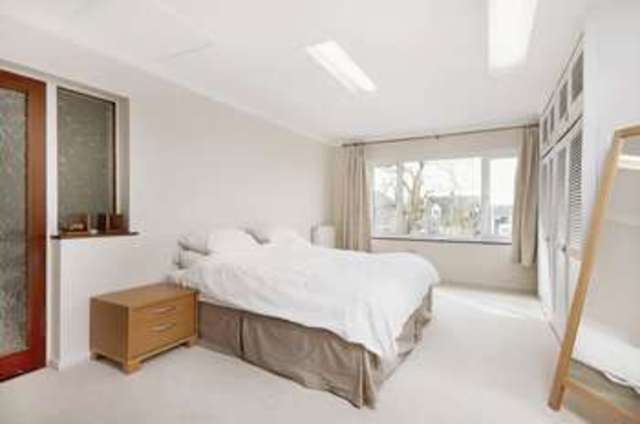 Image of 4 bedroom Detached house for sale in Halterworth Lane Romsey SO51 at Halterworth Lane  Romsey, SO51 9AD