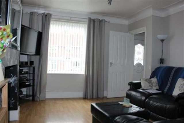  Image of 2 bedroom Detached house to rent in Roscoe Crescent Weston Point Runcorn WA7 at Runcorn, WA7 4ER