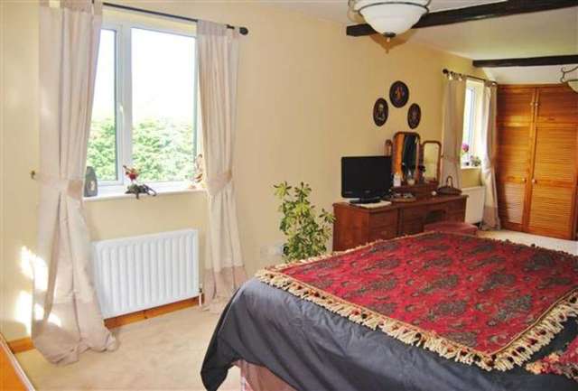 Image of 4 bedroom Cottage for sale in Blind Lane Brandon Grantham NG32 at Brandon, NG32 2AR
