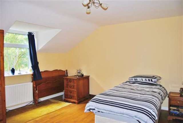  Image of 4 bedroom Cottage for sale in Blind Lane Brandon Grantham NG32 at Brandon, NG32 2AR