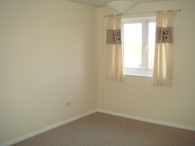  Image of 2 bedroom Apartment to rent in Rose Street Swindon SN2 at Rodbourne  Swindon, SN2 2HZ