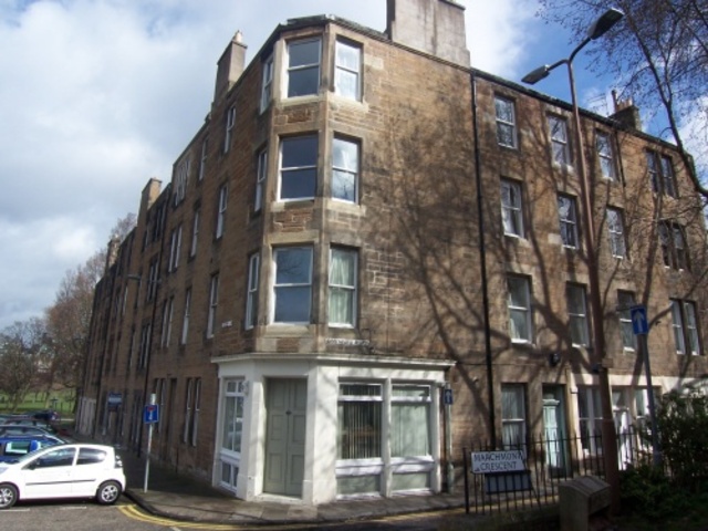  Image of 3 bedroom Flat to rent in Roseneath Place Edinburgh EH9 at Marchmont Edinburgh Edinburgh, EH9 1JB
