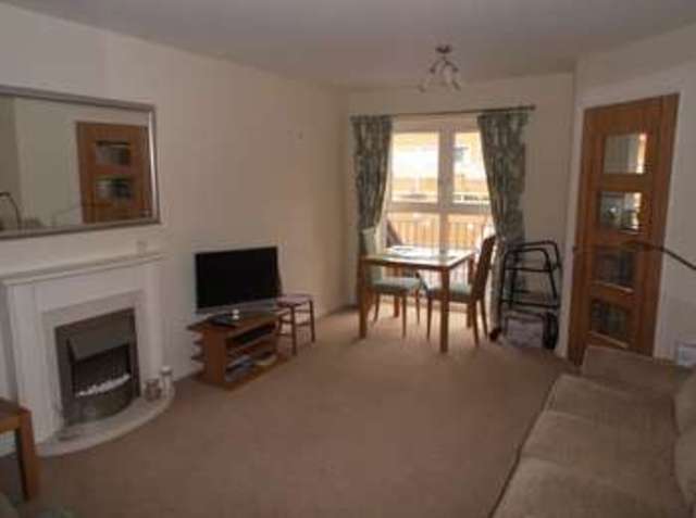  Image of 1 bedroom Flat for sale in Douglas Avenue Exmouth EX8 at 8 Douglas Avenue  Exmouth, EX8 2FA