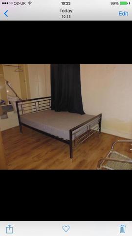  Image of 3 bedroom Flat to rent in Rotherhithe New Road London SE16 at Surrey quays  London, SE16 2AD