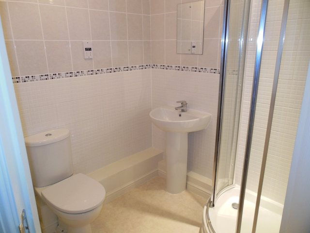 Image of 2 bedroom Flat to rent in Rowlock Gardens Hermitage Thatcham RG18 at Hermitage Thatcham Little Hungerford, RG18 9WT
