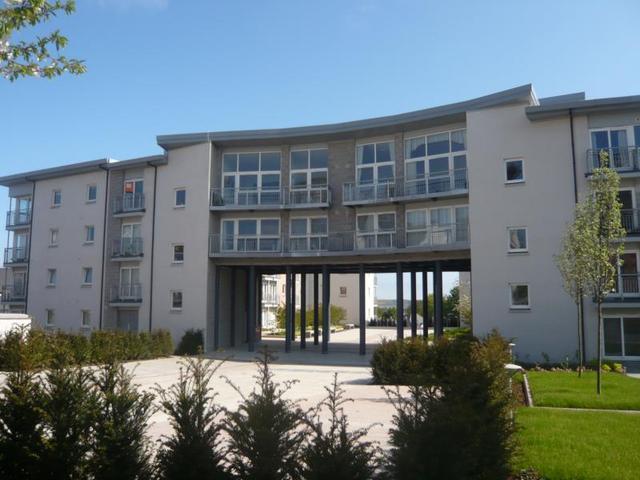  Image of 3 bedroom Flat to rent in Rubislaw Square Aberdeen AB15 at West End Aberdeen Aberdeen, AB15 4DG