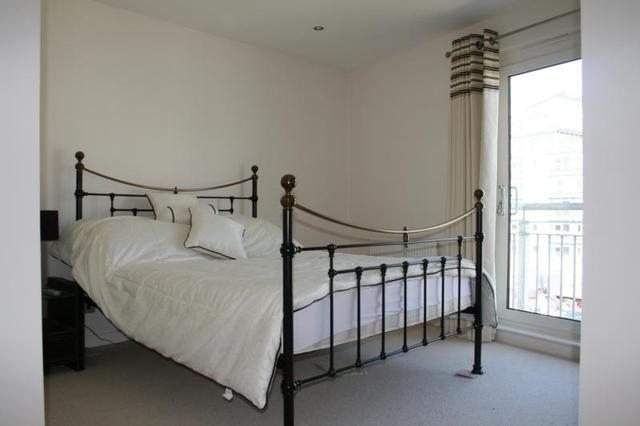  Image of 3 bedroom Flat to rent in Rubislaw Square Aberdeen AB15 at West End Aberdeen Aberdeen, AB15 4DG