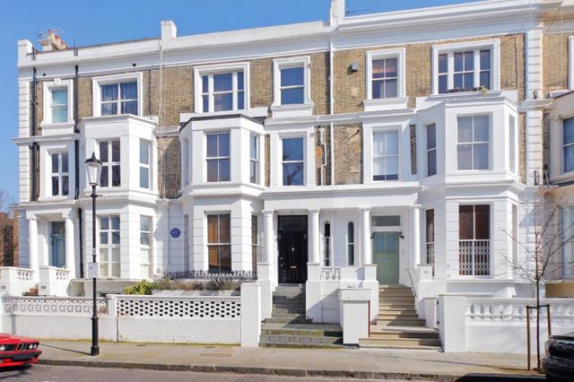  Image of Studio flat to rent in Russell Road London W14 at Russell Road  Kensington, W14 8HU