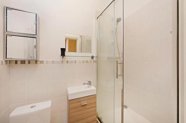  Image of Studio flat to rent in Russell Road London W14 at Russell Road  Kensington, W14 8HU