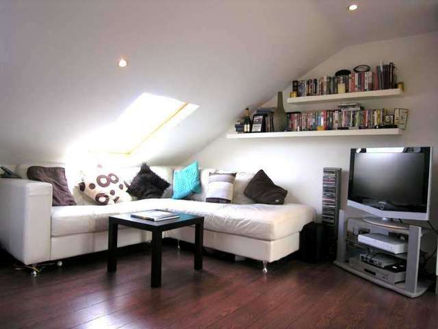  Image of 3 bedroom Flat to rent in Russell Road London SW19 at Wimbledon London South Wimbledon, SW19 1LN