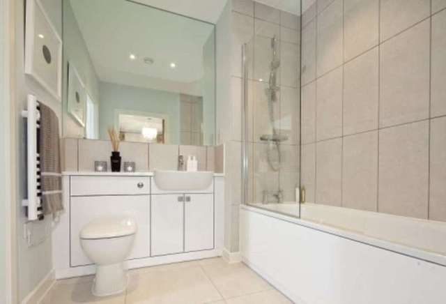  Image of 1 bedroom Apartment to rent in Salisbury Road Southall UB2 at Salisbury Road Salisbury Garden Southall, UB2 5QJ