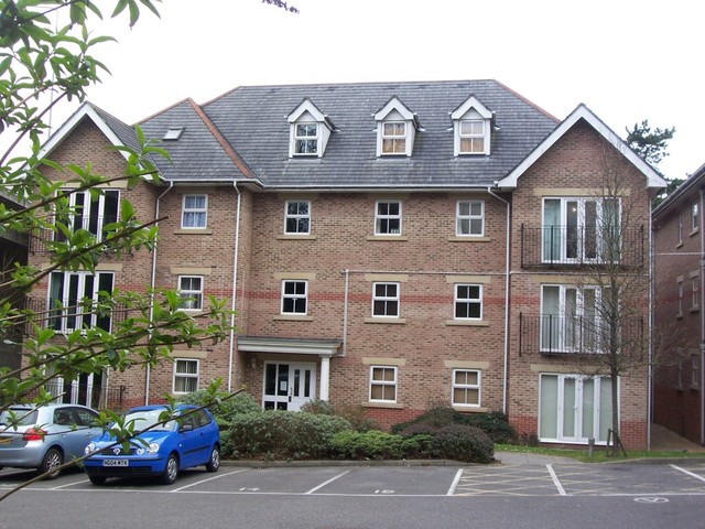  Image of 1 bedroom Flat to rent in Bodorgan Road Bournemouth BH2 at 20 Bodorgan Road  Bournemouth, BH2 6NR