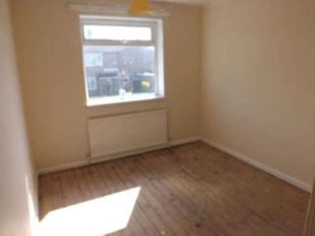  Image of 3 bedroom Terraced house for sale in Scotswood Crescent Glen Parva Leicester LE2 at Eyres Monsell Leicestershire Glen Parva, LE2 9QE