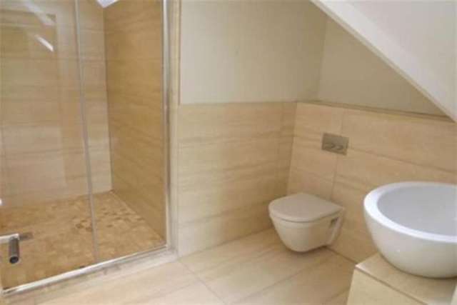  Image of 2 bedroom Flat to rent in Scotts Lane Bromley BR2 at Bromley, BR2 0LX