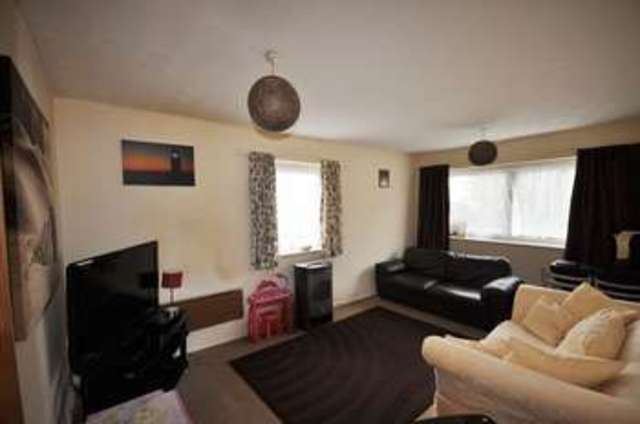  Image of 3 bedroom Flat for sale in Seaview Avenue West Mersea Colchester CO5 at Seaview Avenue West Mersea West Mersea, CO5 8BX