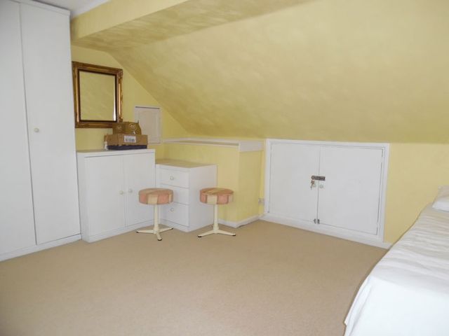  Image of 1 bedroom Property to rent in Seymour Avenue Morden SM4 at Morden, SM4 4RF