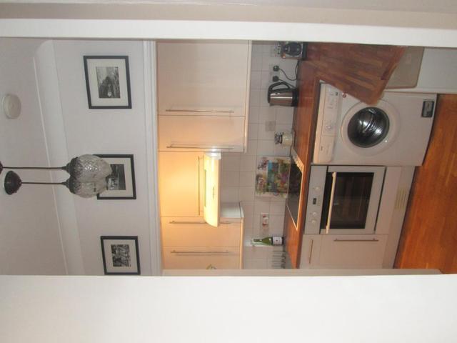  Image of 2 bedroom Flat to rent in Shepherds Bush Road London W6 at London, W6 7LZ