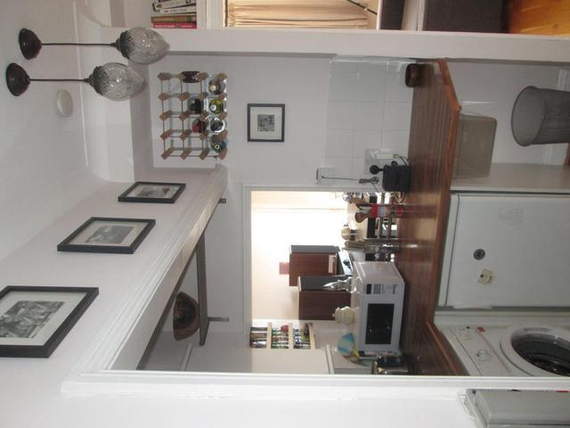  Image of 2 bedroom Flat to rent in Shepherds Bush Road London W6 at London, W6 7LZ