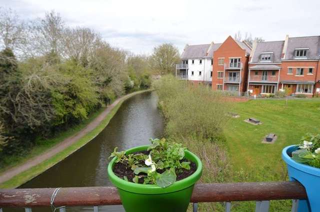  Image of 2 bedroom Apartment for sale in Shorters Avenue Birmingham B14 at Shorters Avenue Warstock Birmingham, B14 4BG