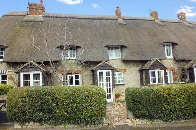  Image of 1 bedroom Cottage for sale in Longcot Road Shrivenham Swindon SN6 at Shrivenham Oxfordshire, SN6 8AL