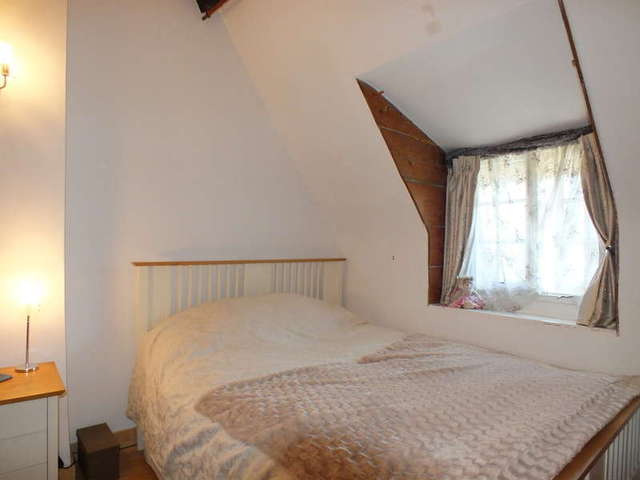  Image of 1 bedroom Cottage for sale in Longcot Road Shrivenham Swindon SN6 at Shrivenham Oxfordshire, SN6 8AL