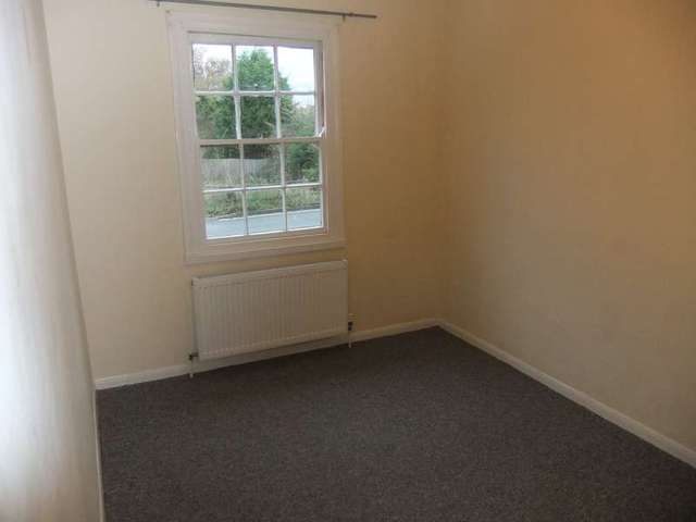  Image of 3 bedroom Detached house to rent in Silverhill Hurst Green Etchingham TN19 at Silverhill  Hurst Green, TN19 7PU