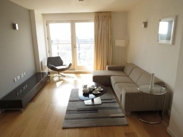  Image of 1 bedroom Apartment to rent in Goulden Street Manchester M4 at 49 Goulden Street  Manchester City, M4 5EL