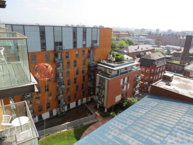  Image of 1 bedroom Apartment to rent in Goulden Street Manchester M4 at 49 Goulden Street  Manchester City, M4 5EL