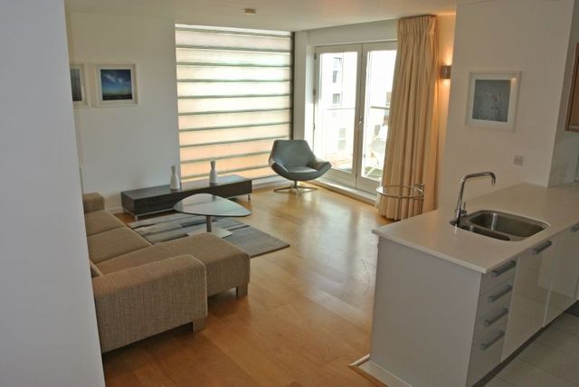  Image of 2 bedroom Apartment to rent in Goulden Street Manchester M4 at 49 Goulden Street  Manchester City, M4 5EH