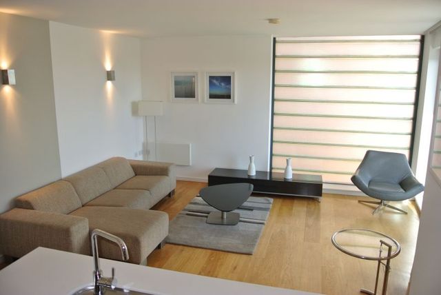  Image of 2 bedroom Apartment to rent in Goulden Street Manchester M4 at 49 Goulden Street  Manchester City, M4 5EH