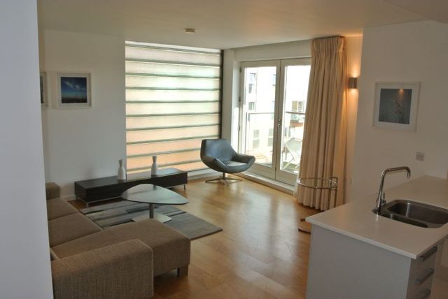  Image of 2 bedroom Apartment to rent in Goulden Street Manchester M4 at 49 Goulden Street  Manchester City, M4 5EH